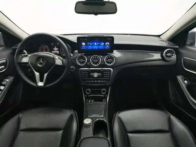 Mercedes-Benz GLA 2015 GLA 200 Dynamic — фото 5