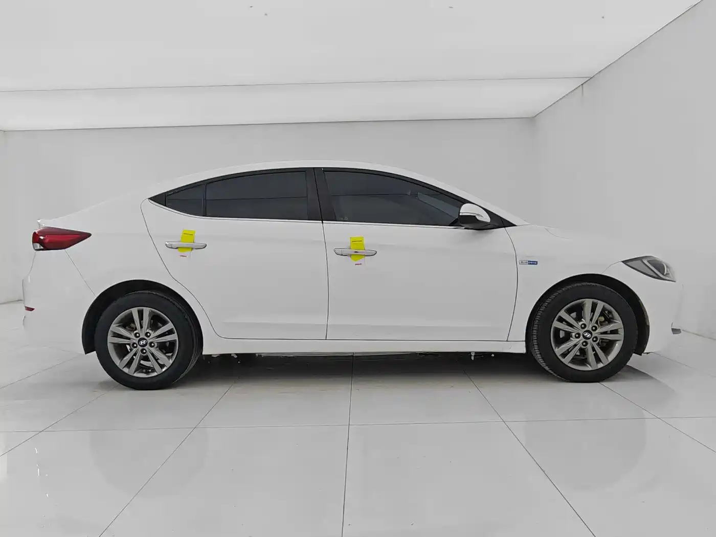 HYUNDAI LEAD