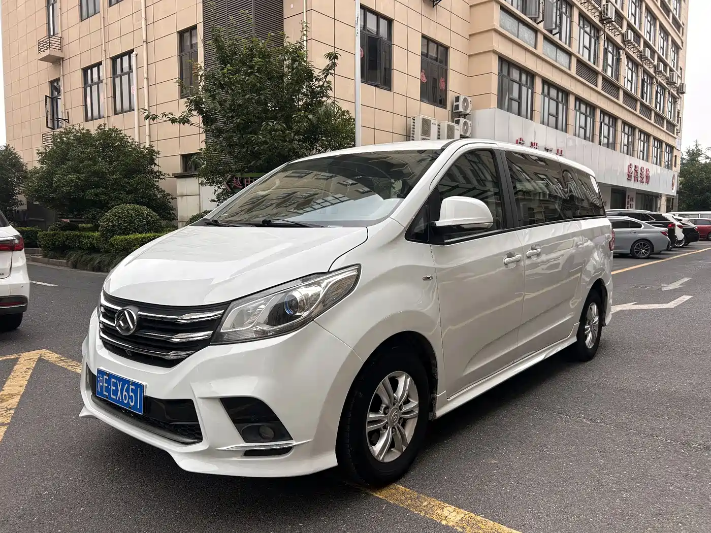 SAIC Maxus G10 2022 2.0T Auto Elite Edition Petrol 7-Seater