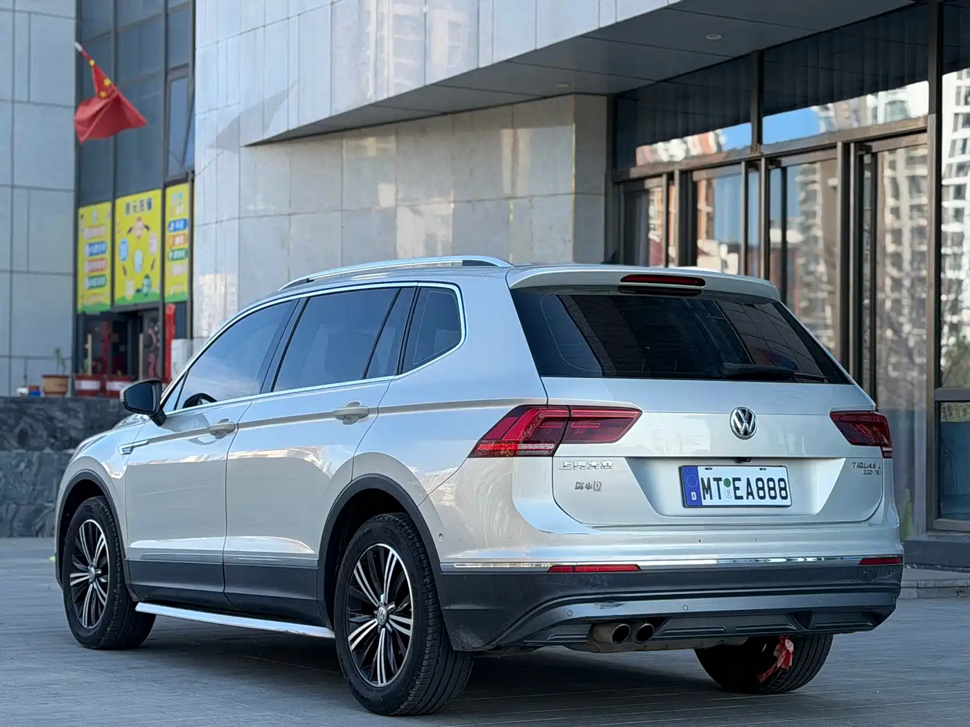 Volkswagen Tiguan L 2017 330TSI Automatic 2WD Flagship Edition фото 4