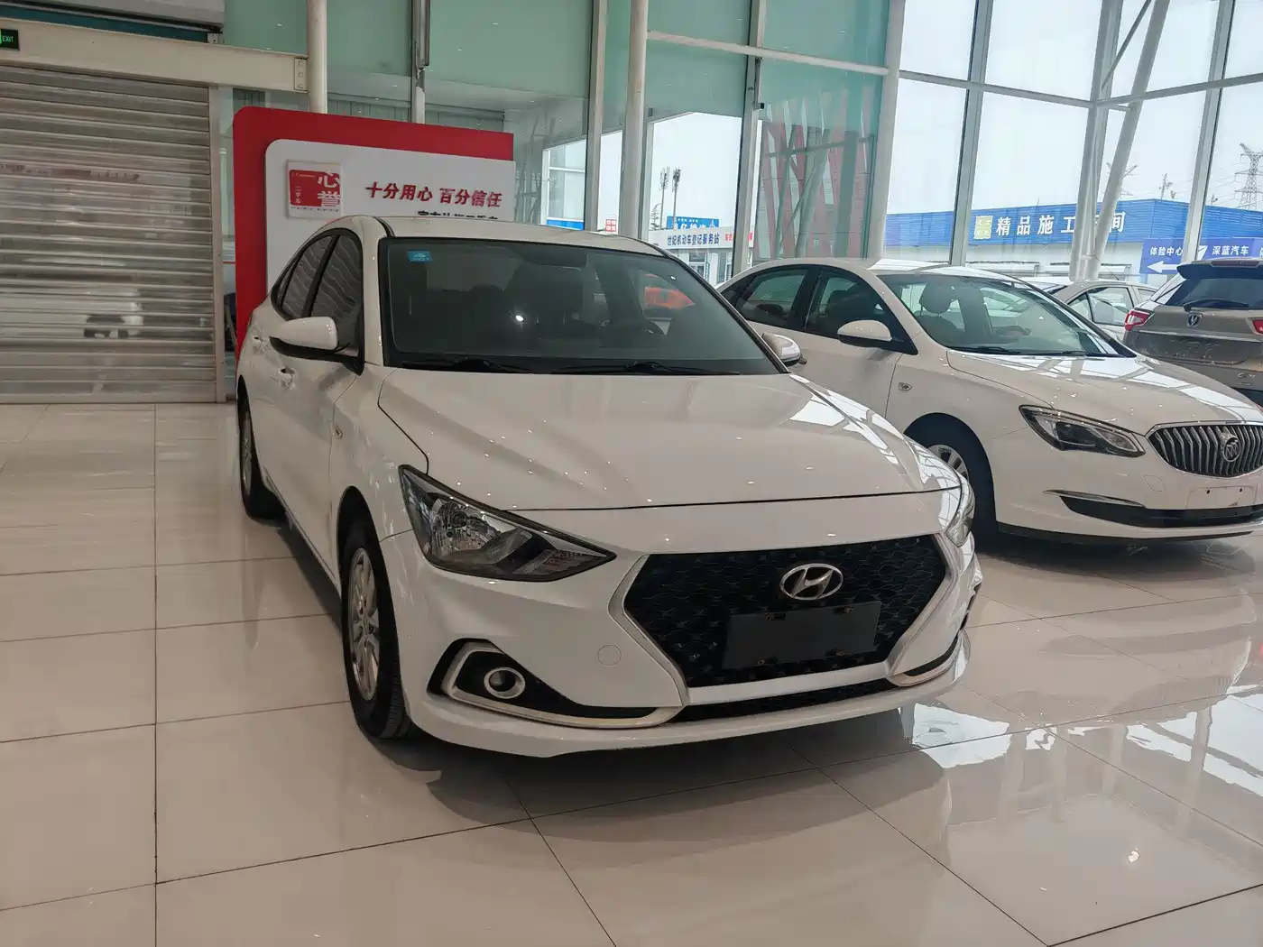 Hyundai Elantra 2018 1.6L Automatic Pleasing Edition GL China VI фото 3
