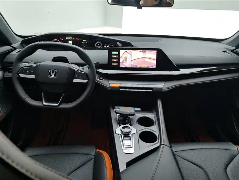 CHANGAN UNI-V