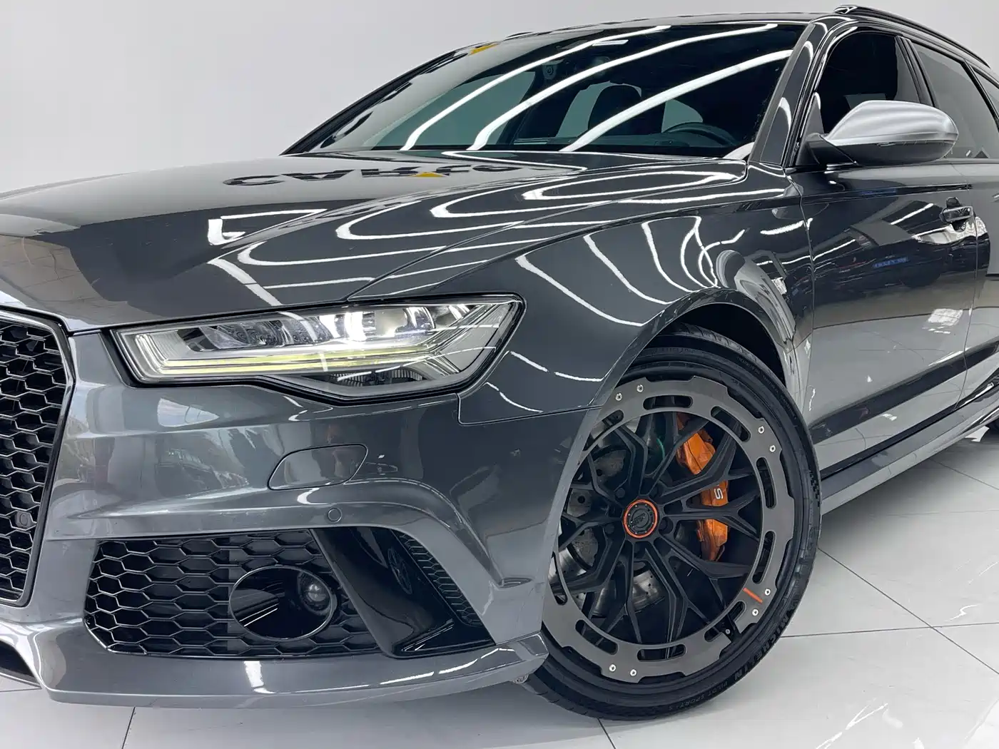 Audi RS 6 2016 RS 6 4.0T Avant фото 23