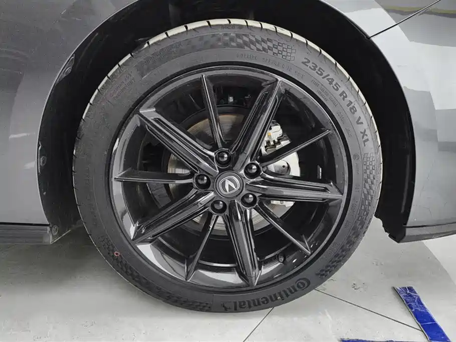 CHANGAN UNI-V