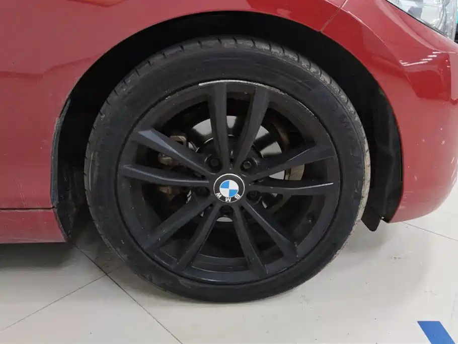 BMW 2 Series (Import) 2018 220i Sport Design Package фото 6