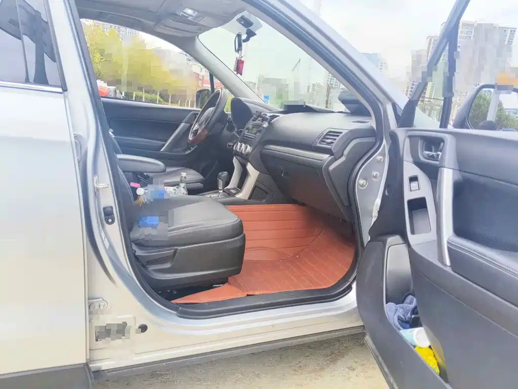 Photo 10 - Subaru Forester