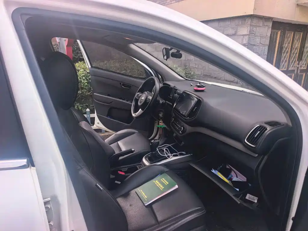 Kia KX3 2017 2017 1.6L Automatic Proud Elegance Edition
