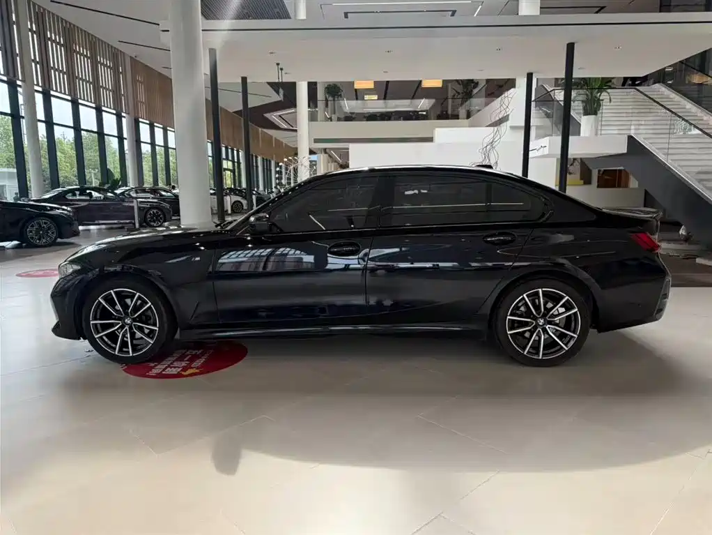 BMW 3 Series 2024 325Li M Sport Package фото 3