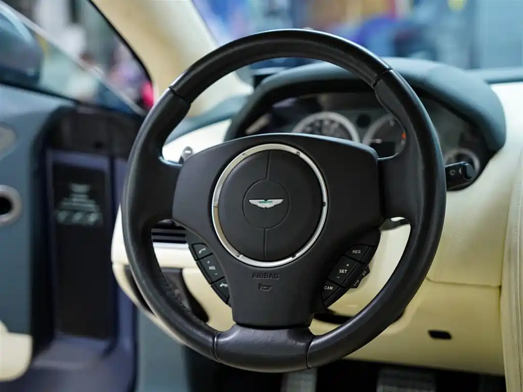 Aston Martin Rapide 2011 2010 6.0L