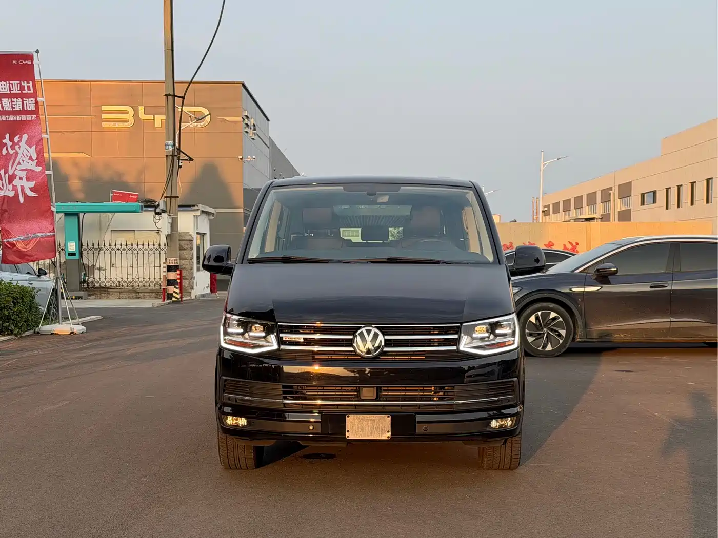 Volkswagen Multivan 2019 2018 2.0TSI 4WD Explorer Edition 7-Seater
