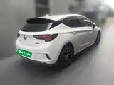 Фото 10 - Buick Verano