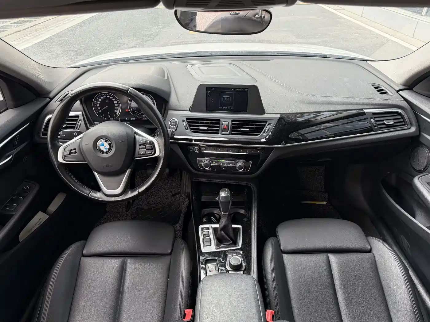 Фото 10 - BMW 1 Series