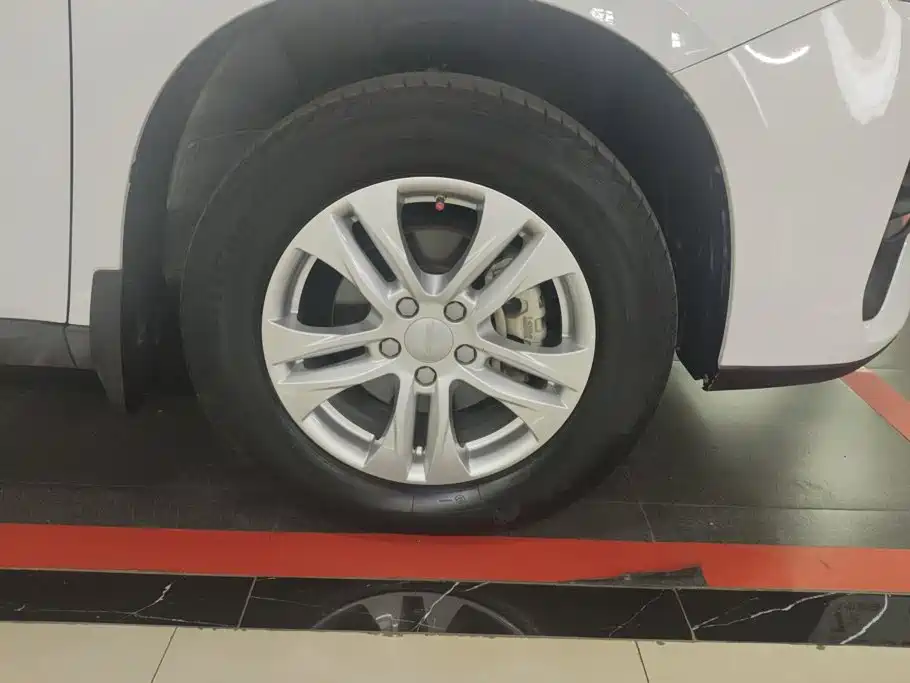 Фото 6 - Haval M6