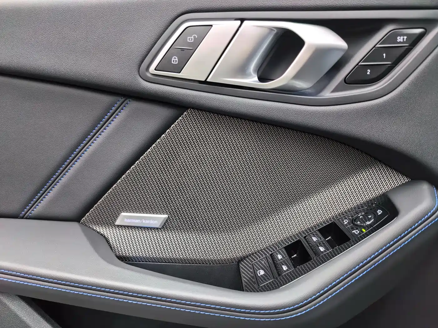 BMW 2 Series 2025 225L M Sport Moonlight Package фото 17