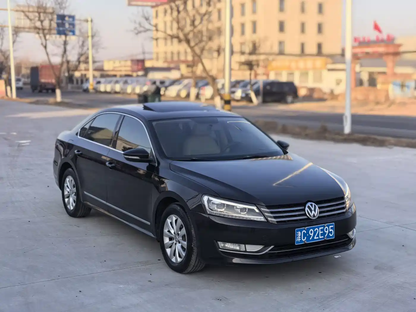 Volkswagen Passat 2013 1.8TSI DSG Zunrong фото 3