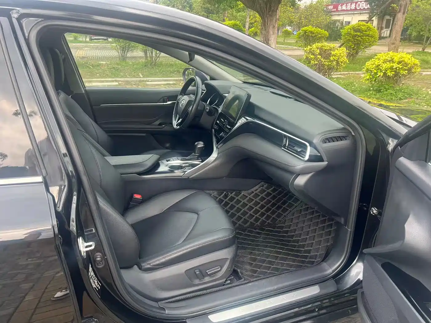 Toyota Camry 2021 2.0G Luxury Edition фото 11