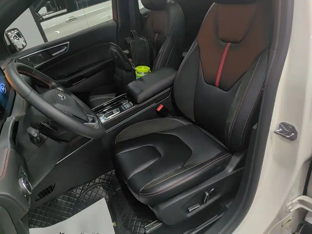 Ford Edge 2022 2021 PLUS EcoBoost 245 AWD ST-Line 7-seater