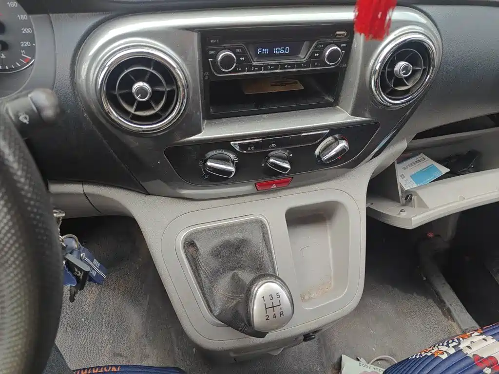 JAC Refine M3 2017 2015 Maker Edition 1.6L Luxury