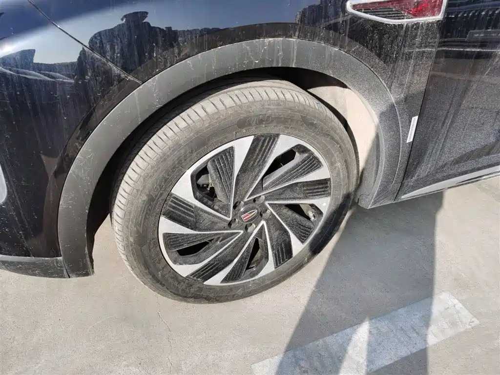 Hongqi HS7 PHEV 2024 2.0T PHEV 4WD Flagship Edition 6-seater фото 25