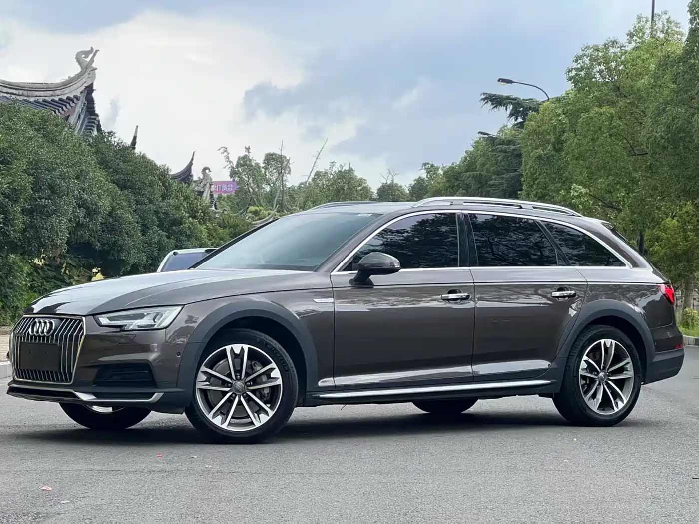 Audi A4 (Import) 2017 45 TFSI allroad quattro Sport
