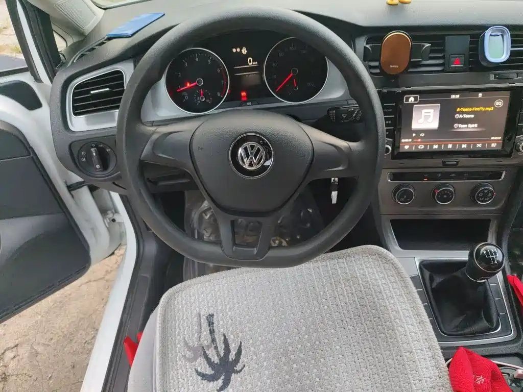 Фото 6 - Volkswagen Golf