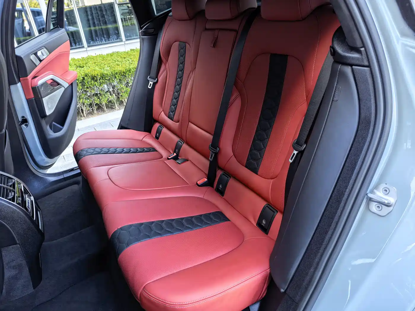 BMW X6 M 2023 Model X6 M Thunder Edition фото 17