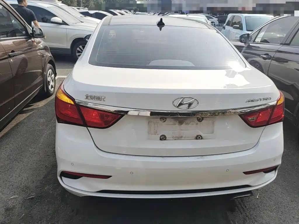 Photo 6 - Hyundai Mistra
