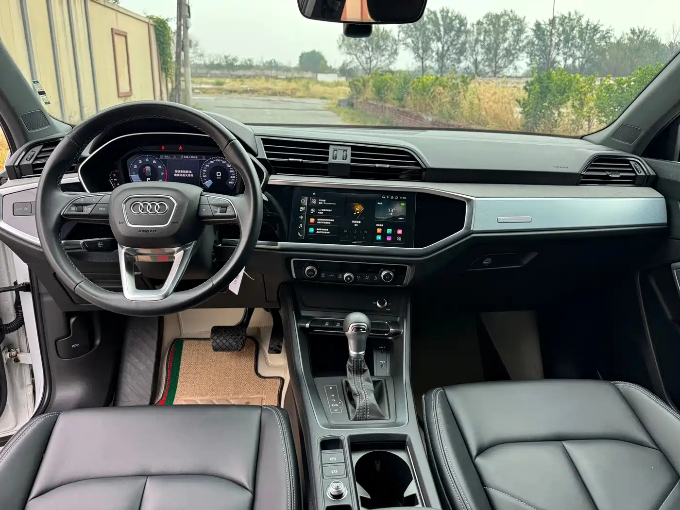 Фото 9 - Audi Q3