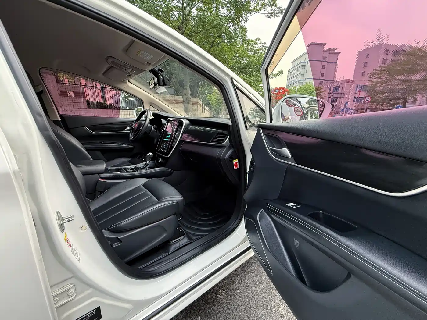 BYD Song MAX 2018 1.5T Auto Smart Connected Premium 7-Seater фото 14
