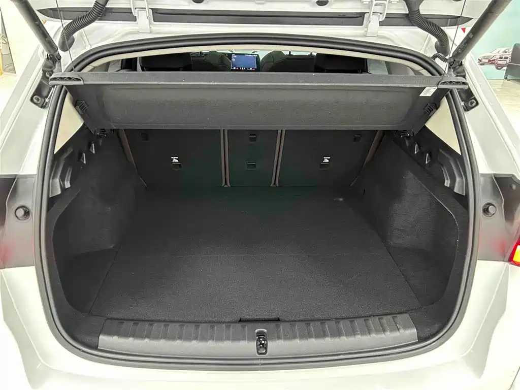 BMW X1 2023 sDrive20Li X Design Package фото 16