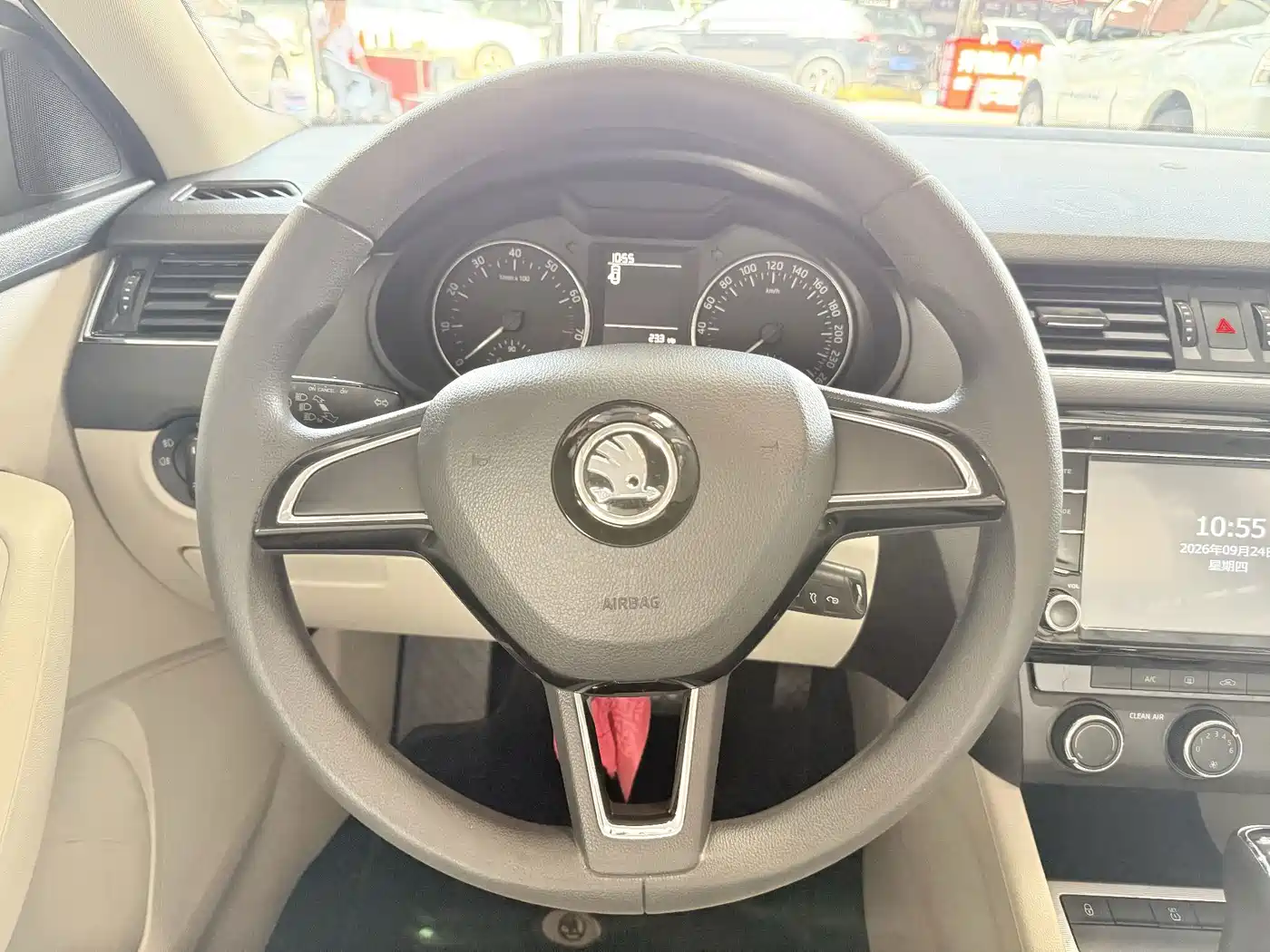 Фото 12 - Škoda Octavia