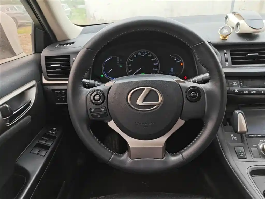 Lexus CT 2015 2014 CT200h Elite Monochrome