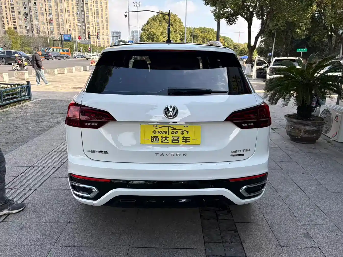 Volkswagen Tayron 2021 380TSI 4WD R-Line Smart Connect фото 5