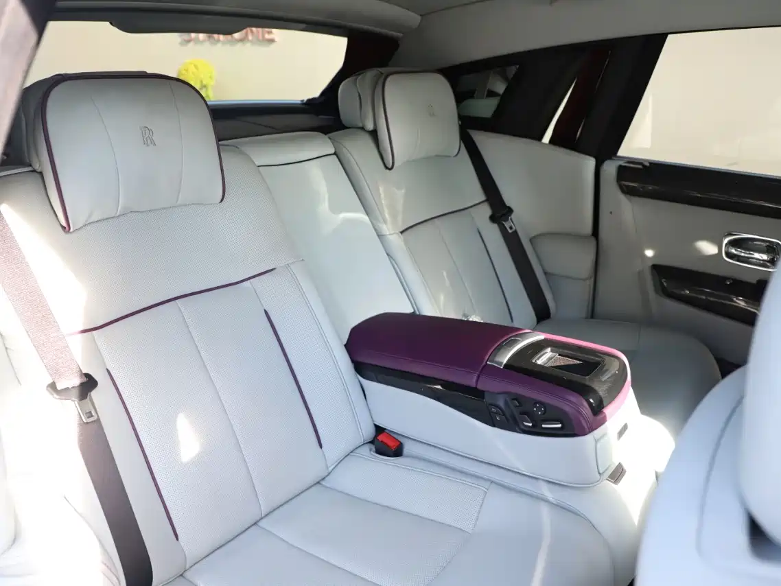 Rolls-Royce Phantom 2007 2004 Model 6.7L Standard Version