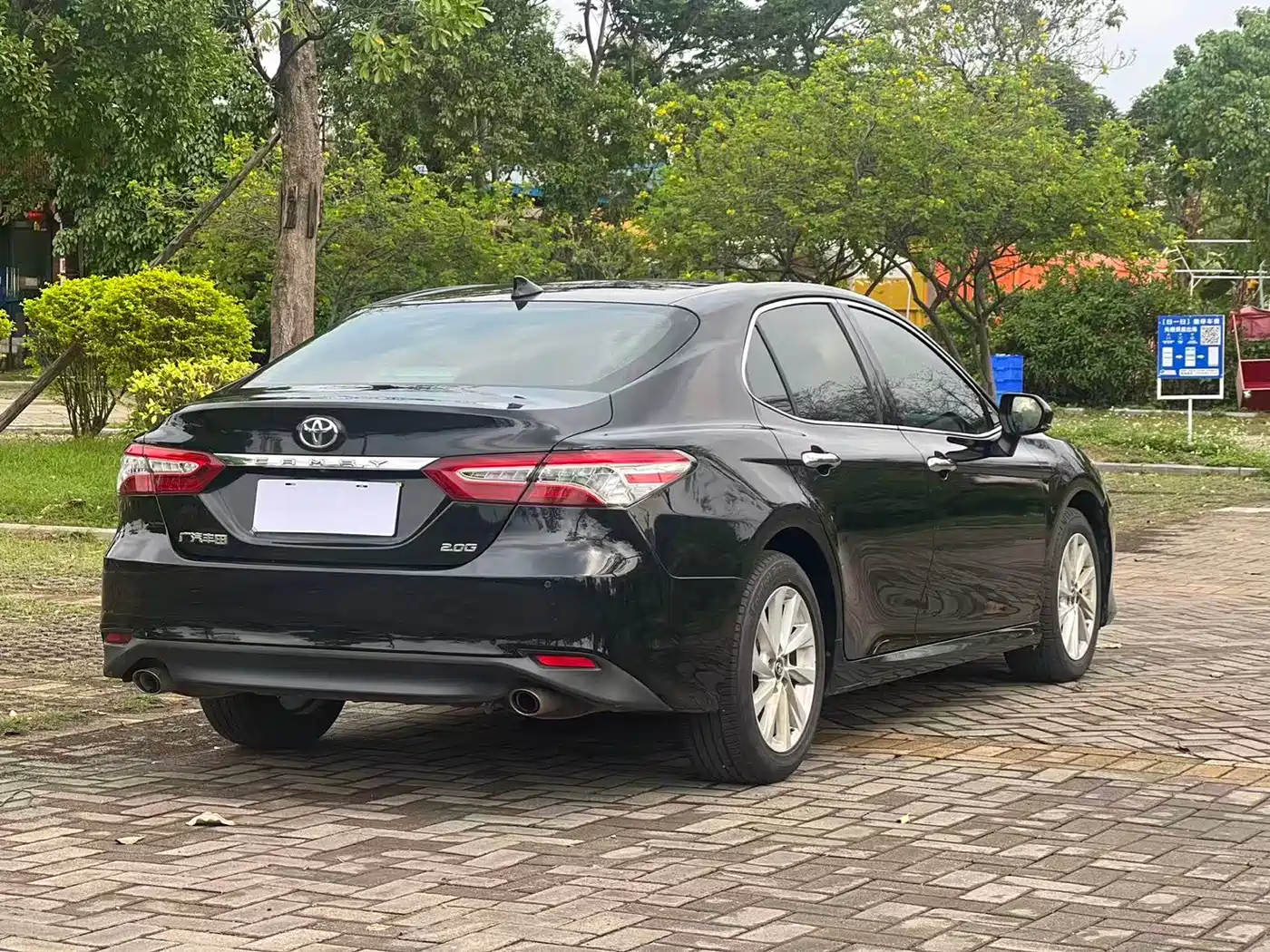 Toyota Camry 2021 2.0G Luxury Edition фото 16