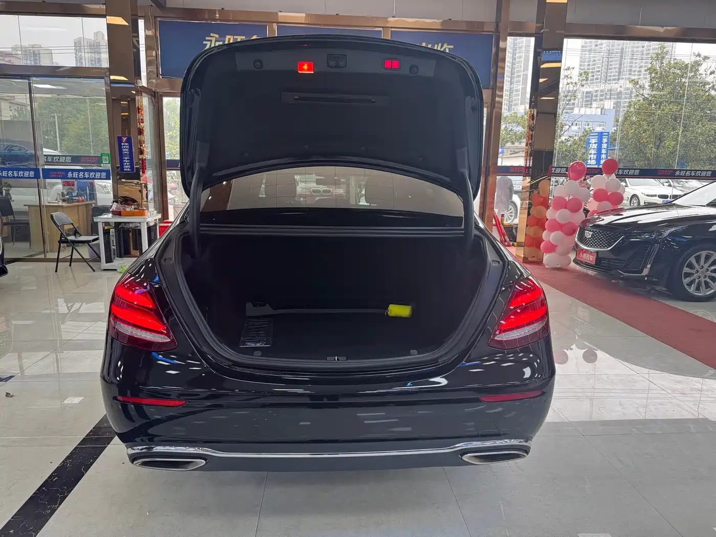 Mercedes-Benz E-Class 2019 E 300 L Fashion фото 15