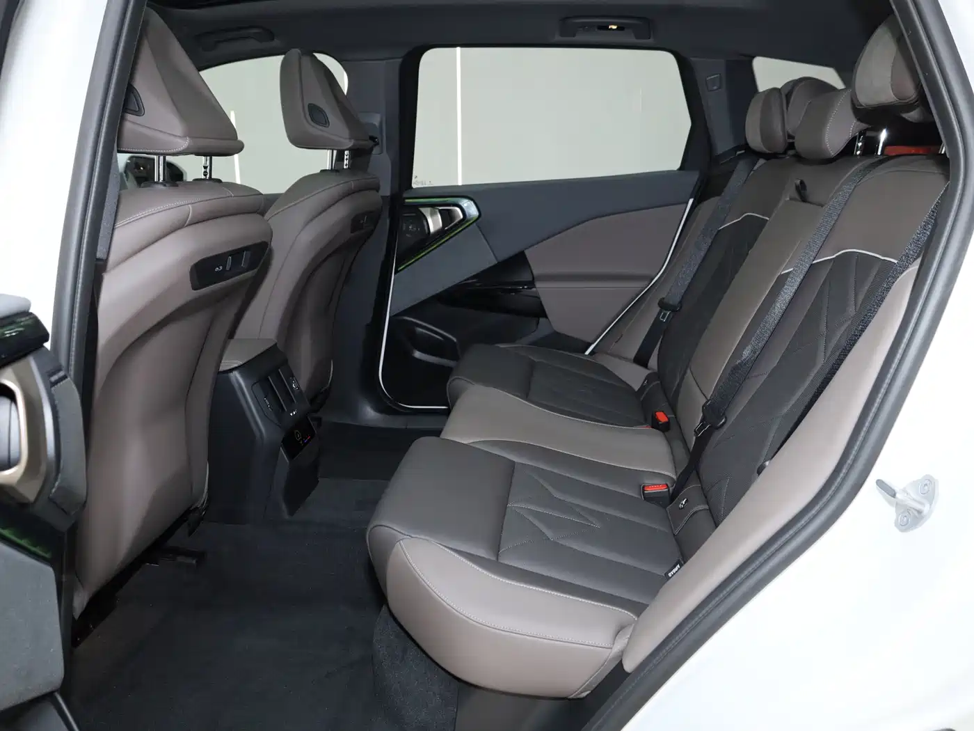 BMW X3 2025 xDrive30L Premium M Sport Package фото 27