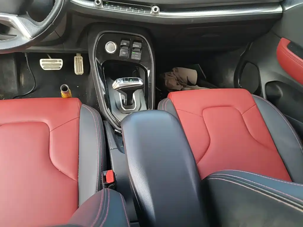 Фото 14 - Haval H2s