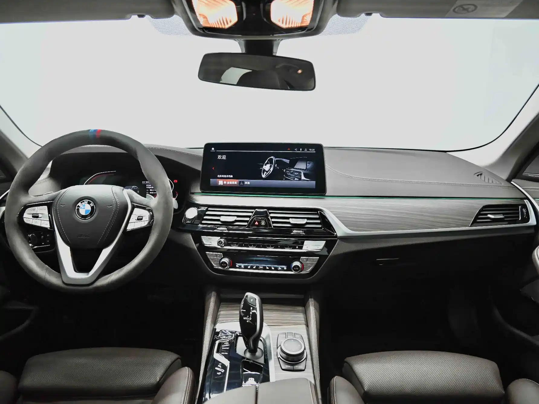 صورة 34 - BMW 5 Series