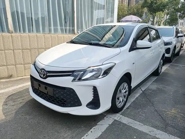 Toyota Vios FS 1.5L CVT, Стремительная