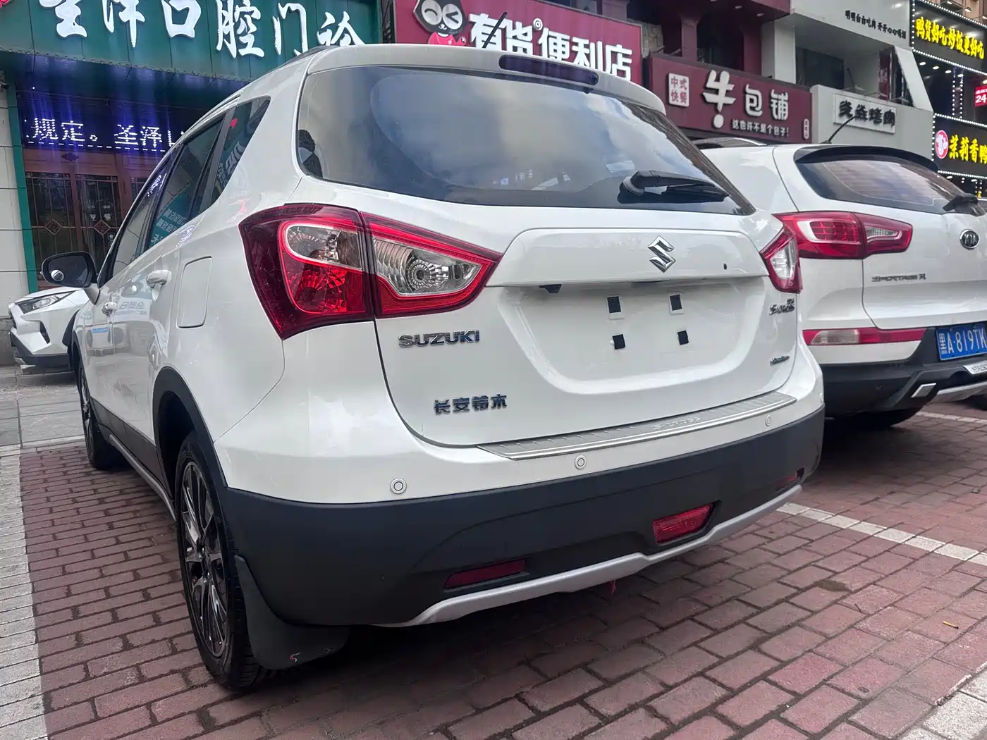 Suzuki SX4 S-Cross 2014 2014 1.6L CVT 4WD Premium