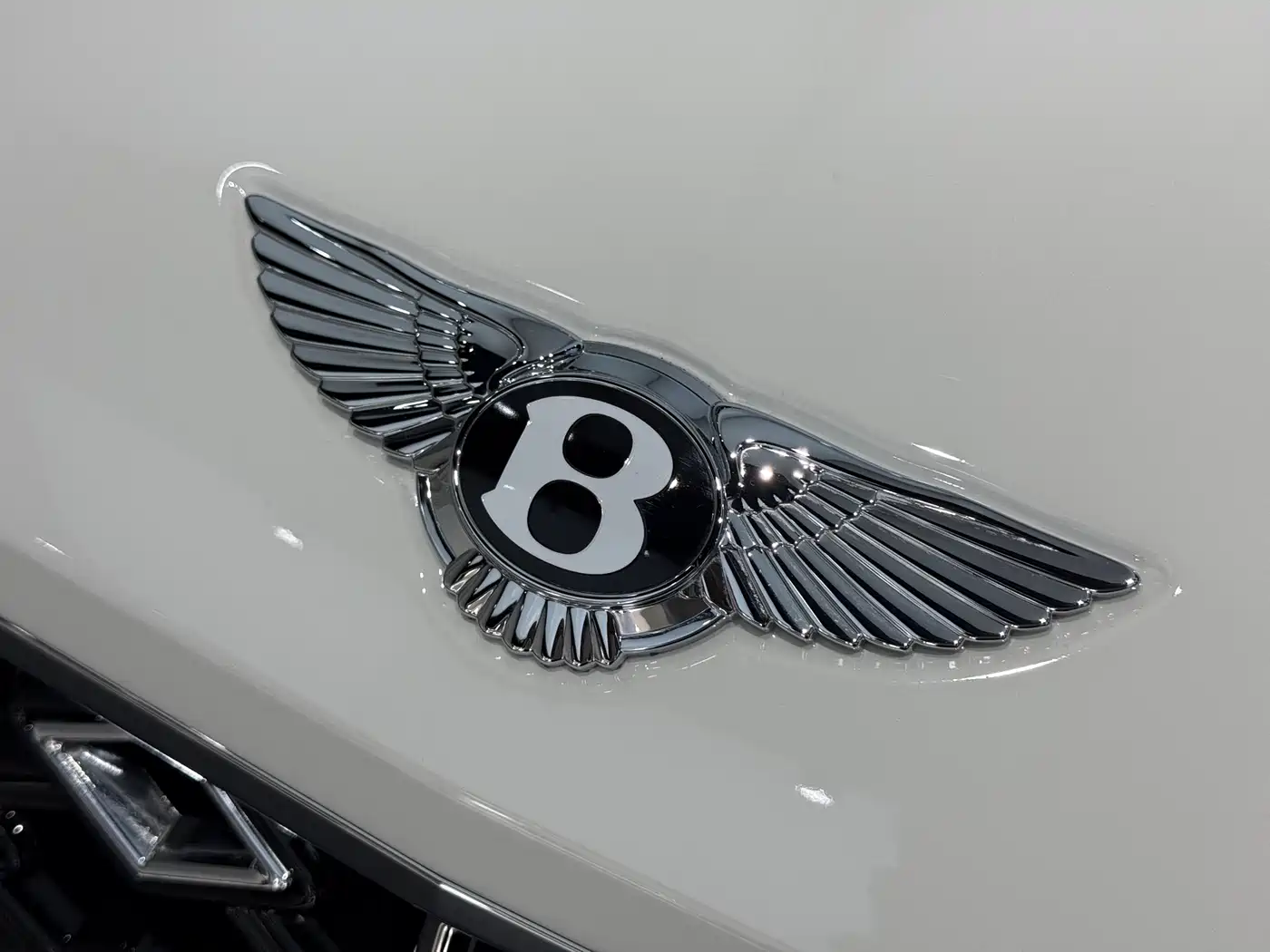 BENTLEY CONTINENTAL PLUG IN HYBRID