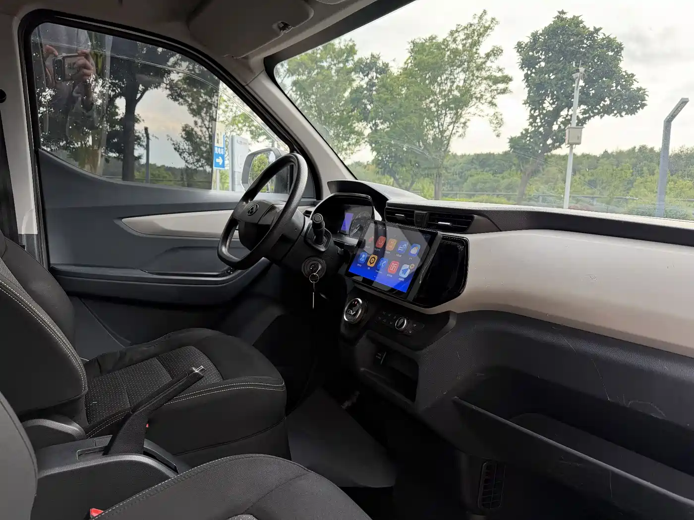 SAIC Maxus Maxus EV30 2022 Pure Electric Smart Logistics Expert Long Axle Guoxuan фото 12
