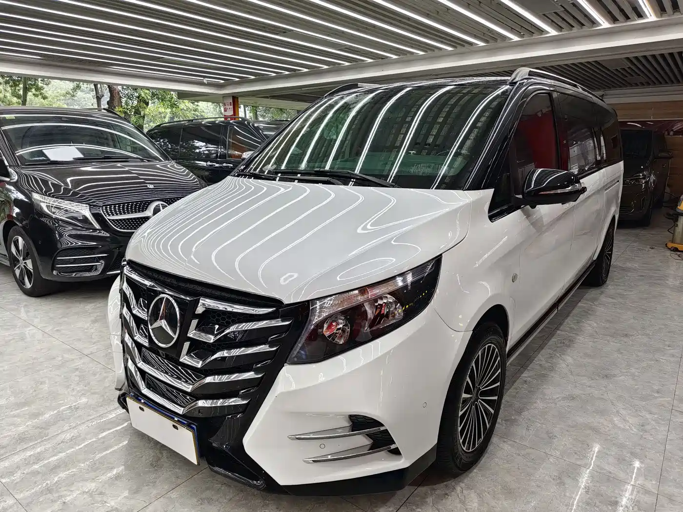 Mercedes-Benz Vito 2021 2.0T Business Edition 7-seater