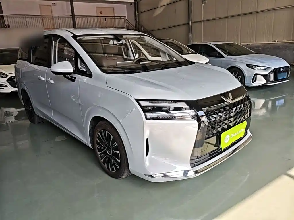 Wuling Motors Xingguang 730 New Energy 2025 2025 Model Plug-in Hybrid Base Version