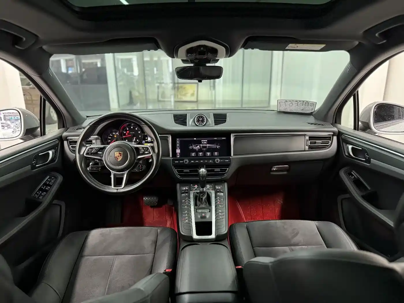 Porsche Macan 2018 Macan 2.0T фото 6