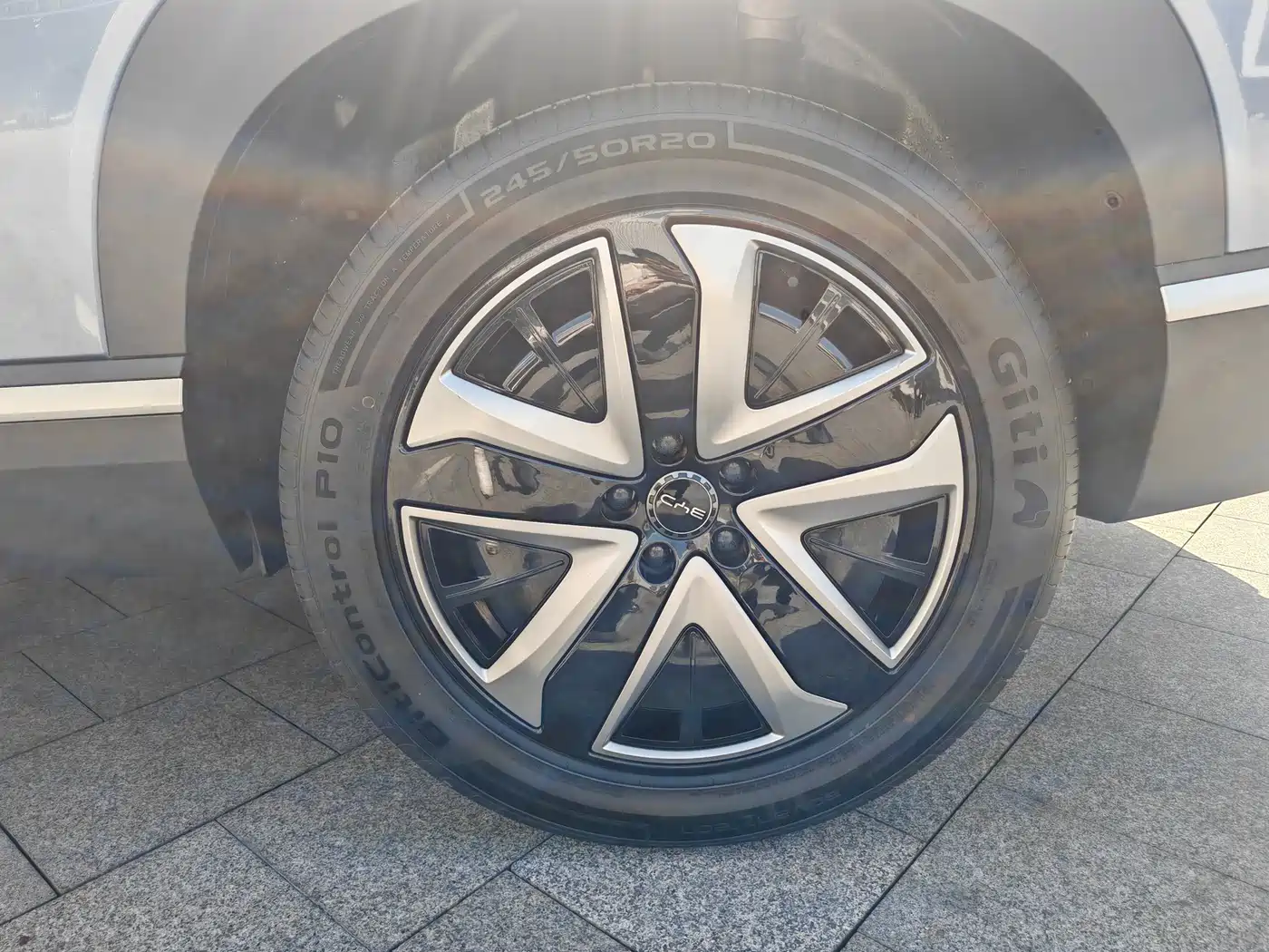 BYD Hai Shi 07 DM-i 2025 150 Pilot+ Edition фото 13