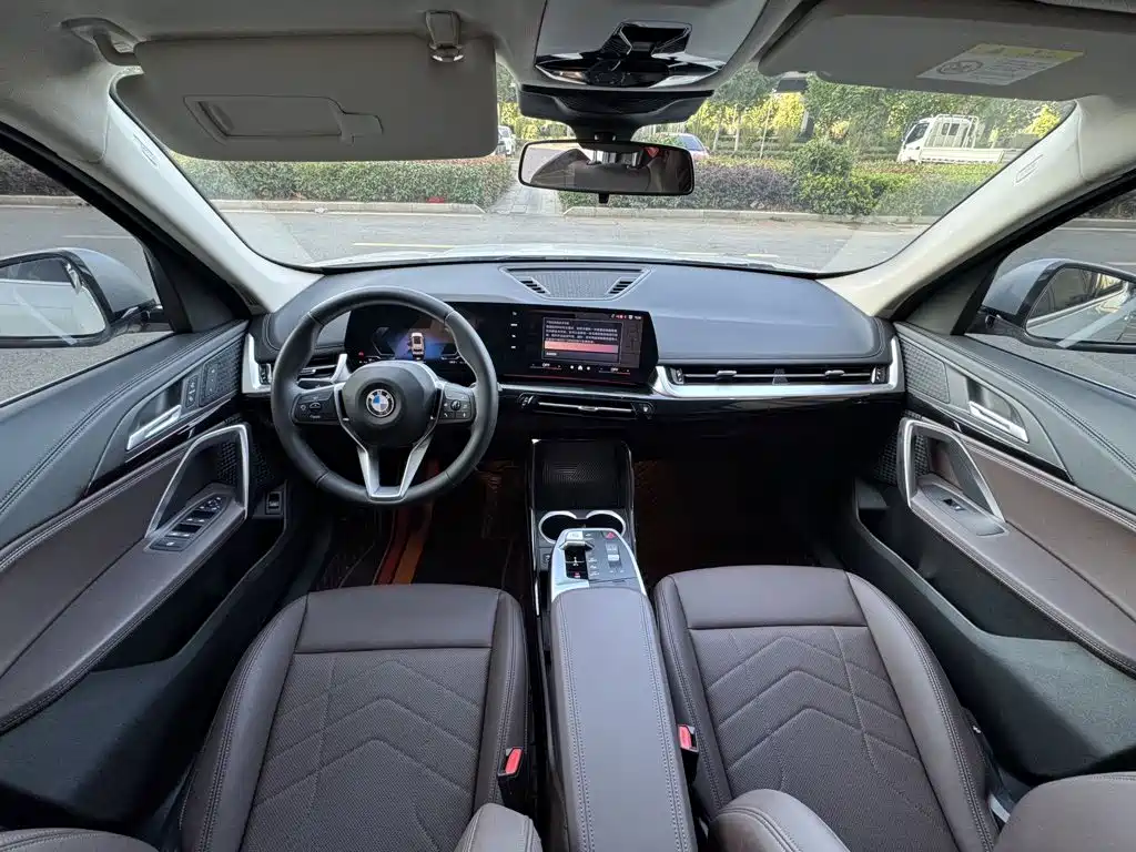 Фото 9 - BMW X1