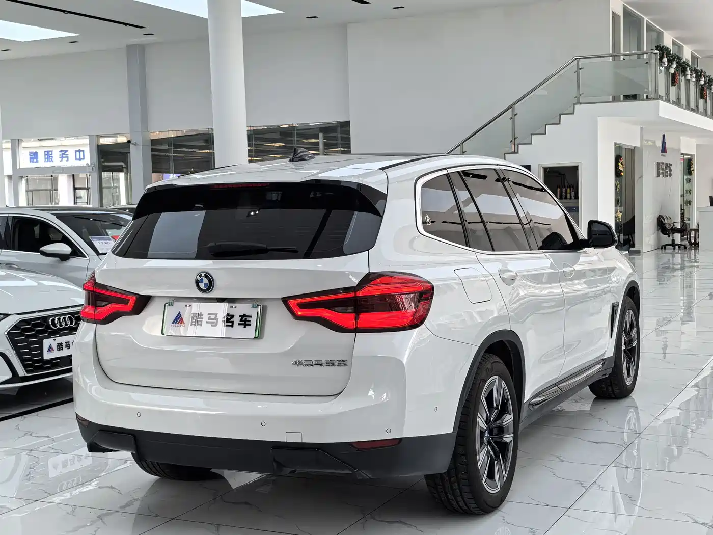 BMW IX3