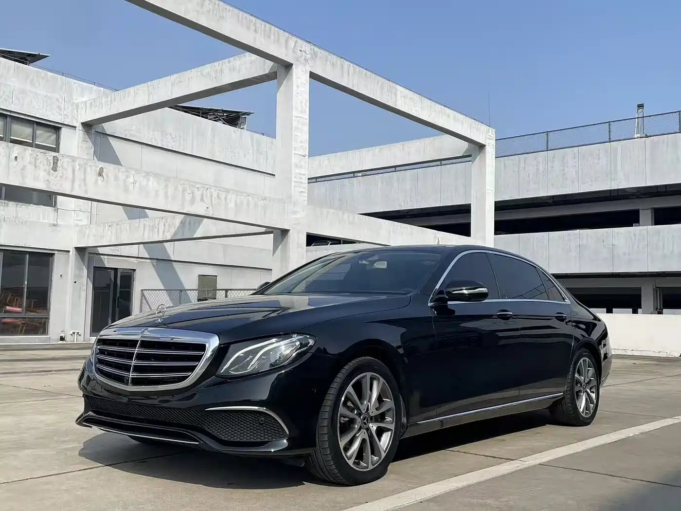 Mercedes-Benz E-Class 2017 E 300 L Luxury